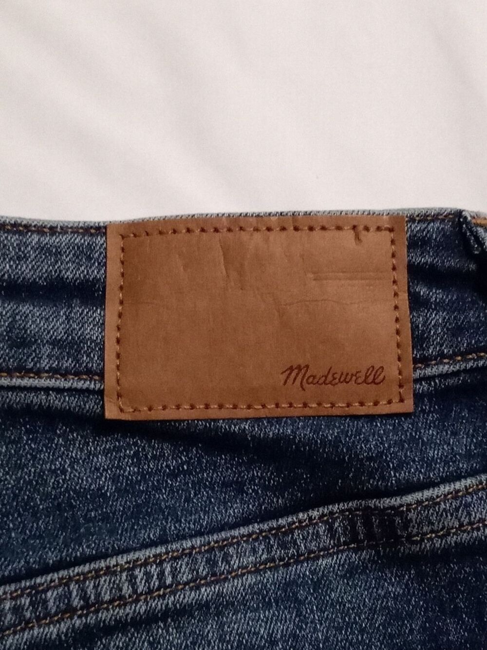 NWT Madewell Curvy Perfect Vintage Jeans, Manorford Wash: Instacozy, US 27 - Picture 3 of 15